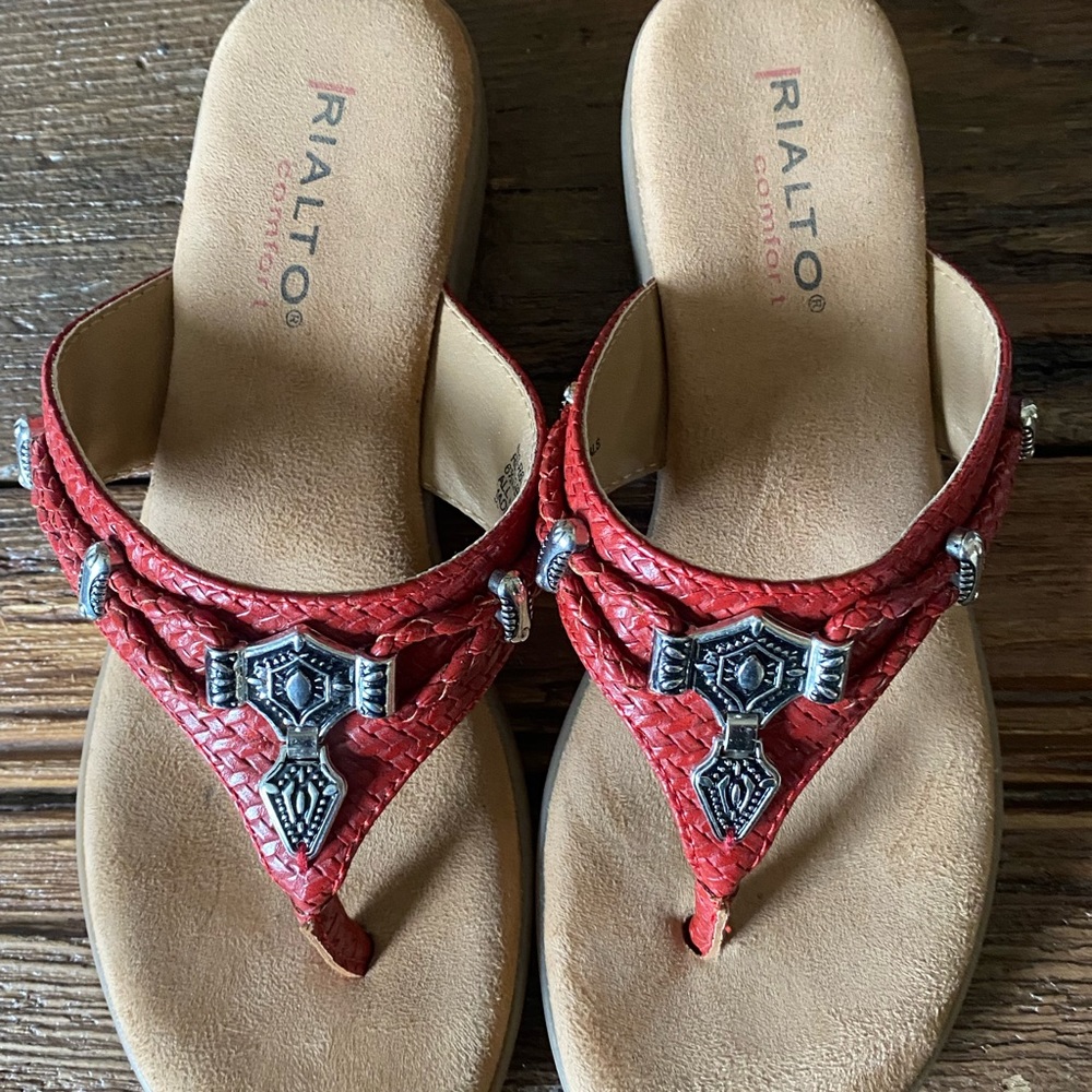 Rialto Comfort “Bailee” Sandals - Picture 2 of 5